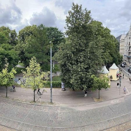 Studio Apartment In The Center Of Riga Luaran gambar