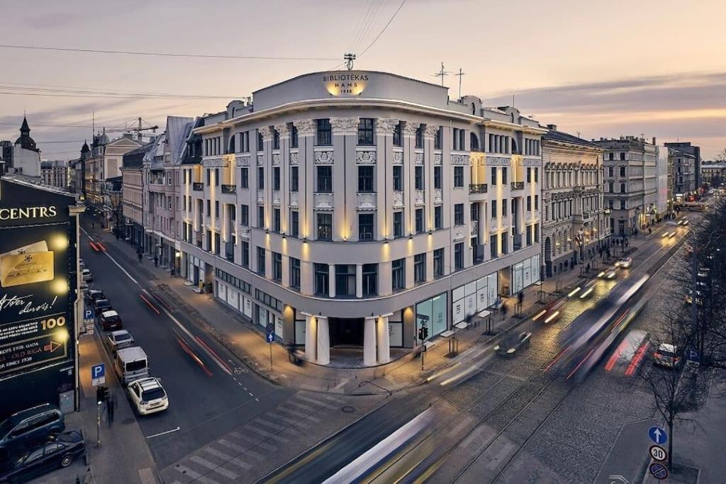 Studio Apartment In The Center Of Riga Luaran gambar