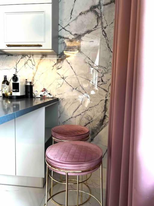 Studio Apartment In The Center Of Riga Luaran gambar