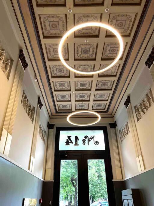Studio Apartment In The Center Of Riga Luaran gambar