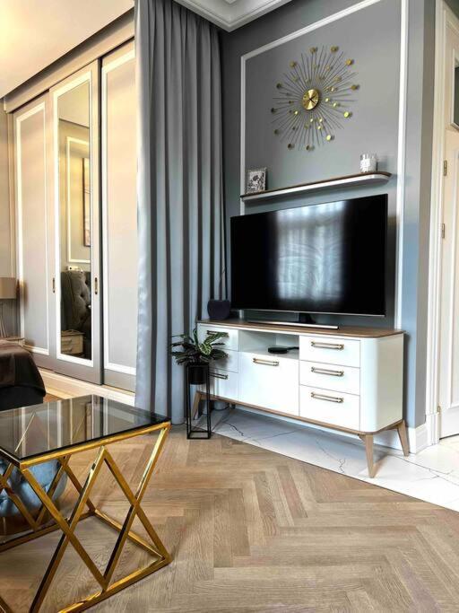 Studio Apartment In The Center Of Riga Luaran gambar